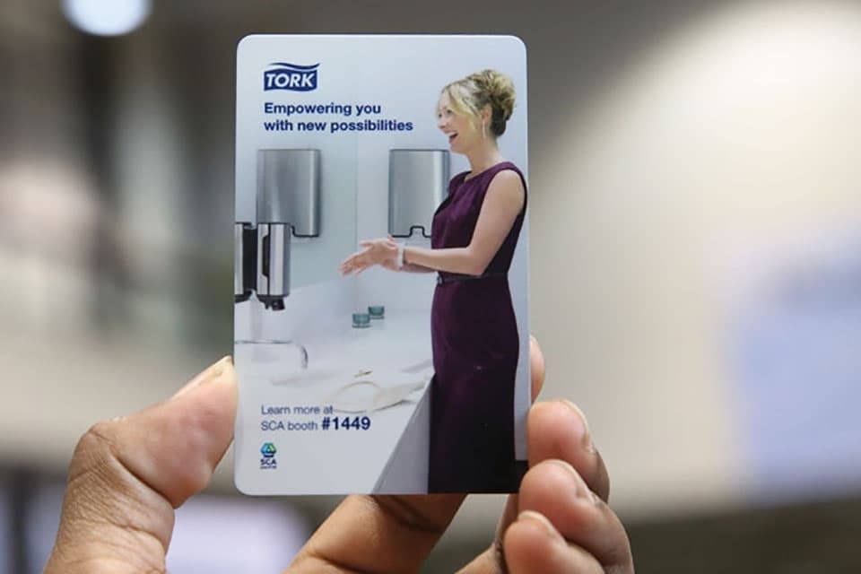 OOH advertising with hotel key cards